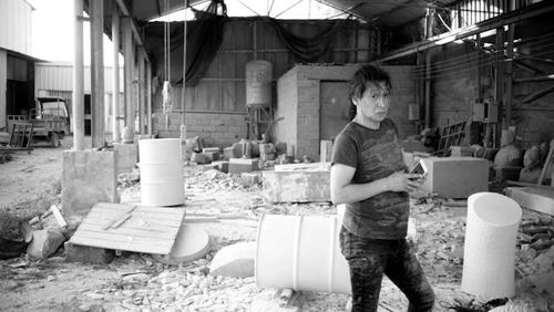 玩雕塑的日本老男孩 石材加工與他的五個工作間